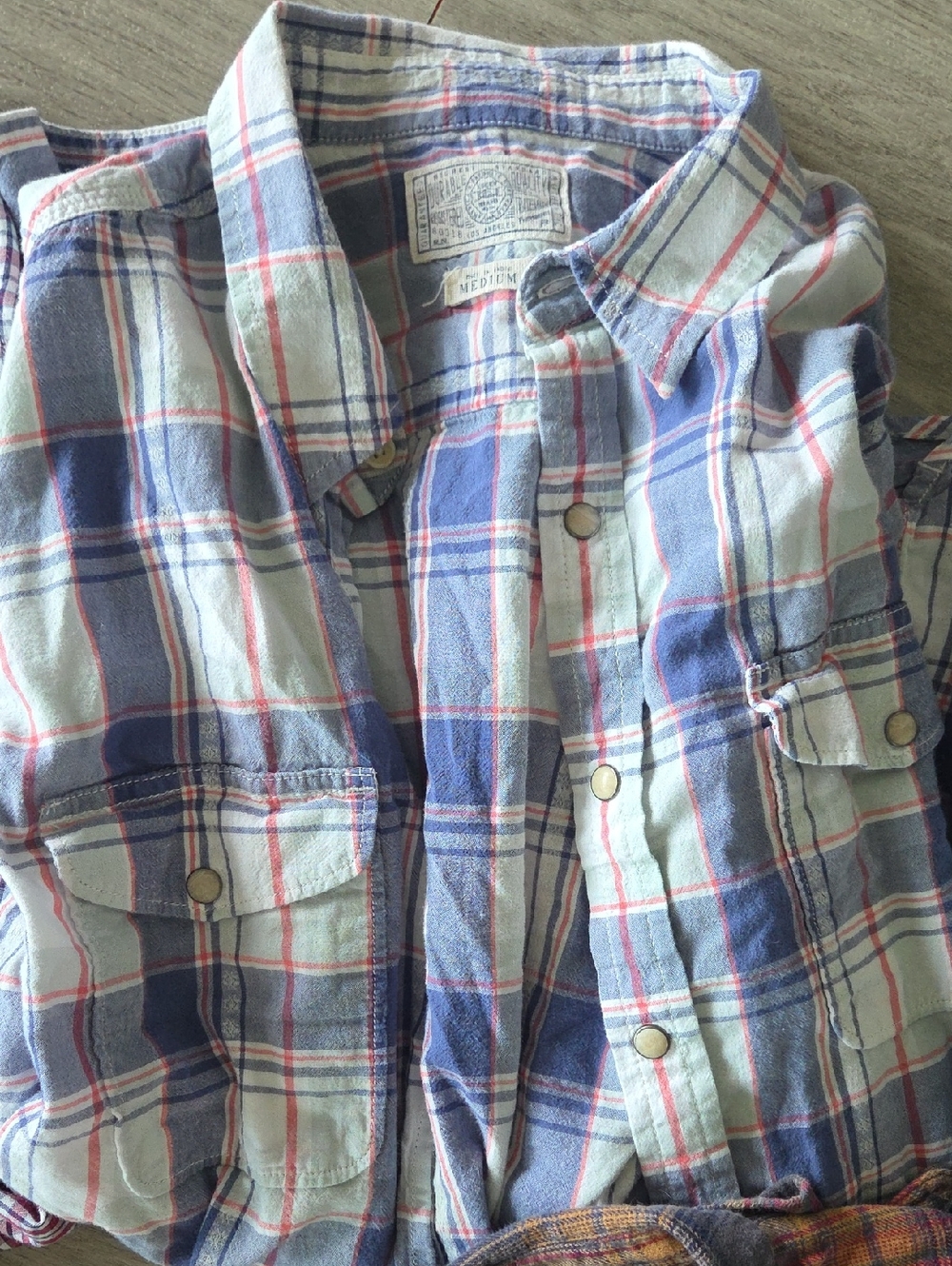5 Lucky Brand Button Down Plaid Shirts! All Size Medium. Great Condition - Picture 5 of 6